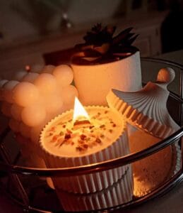 Lumânare cu fitil de bumbac și lumânare cu fitil de lemn